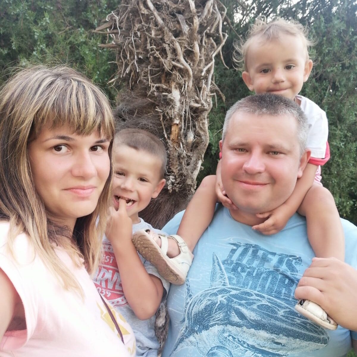 Семья Комаричевых